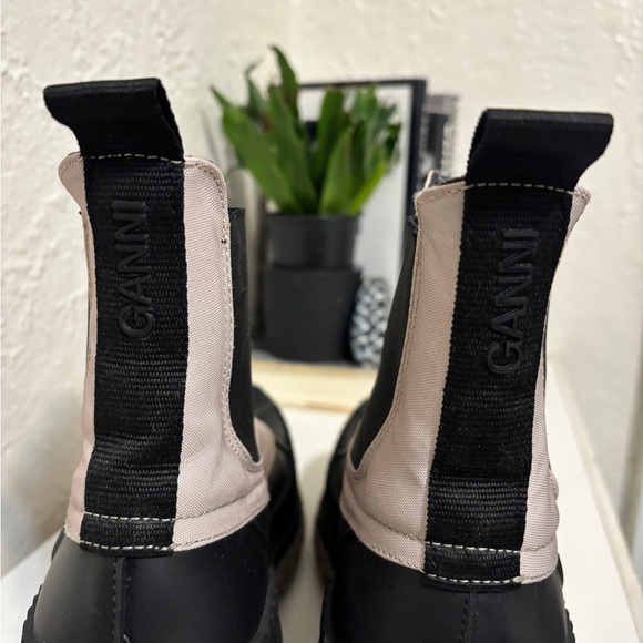 Ganni - Picture 4 of 9